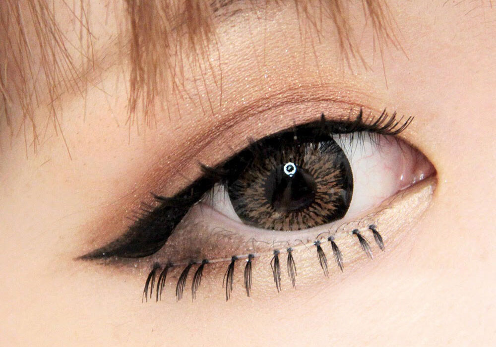 Noticeable-Lower-Lashes Noticeable-Lower-Lashes